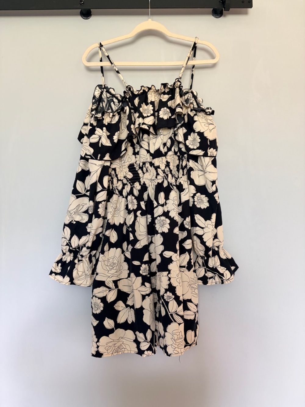 SHEIN Curve Black and Cream Floral Curvy Off-Shoulder Dress